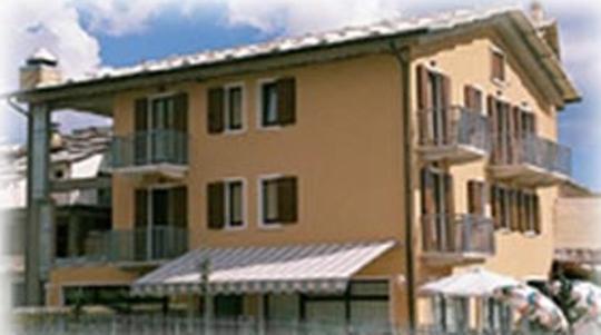 Hotel Scandola Bosco Chiesanuova Luaran gambar