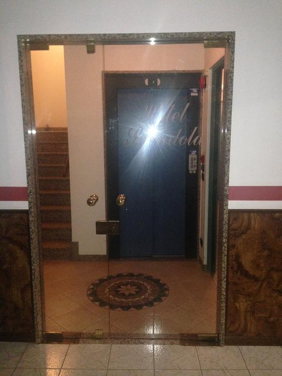 Hotel Scandola Bosco Chiesanuova Luaran gambar